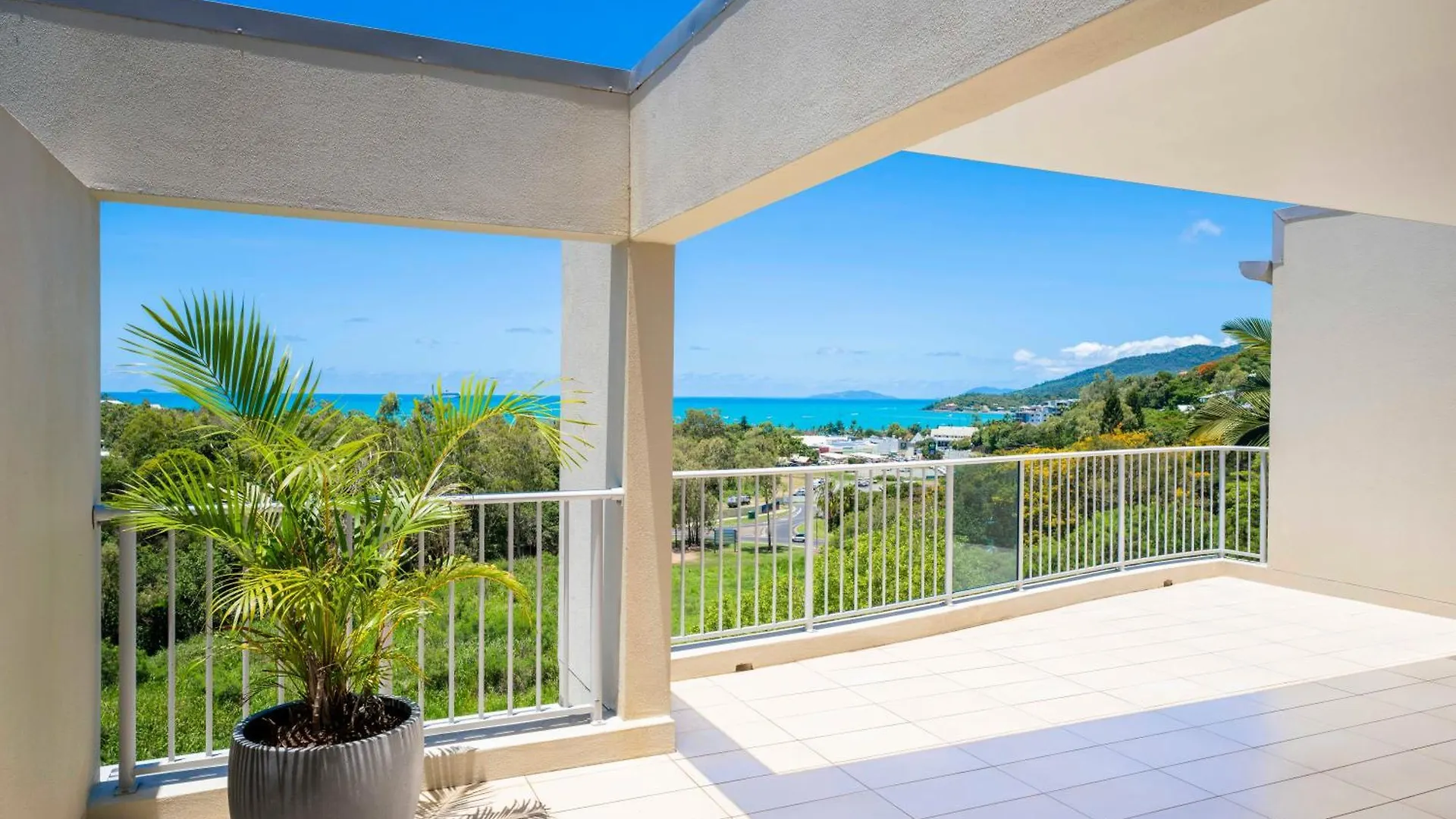 Azure Sea Whitsunday Resort Airlie Beach 4*,  Australien